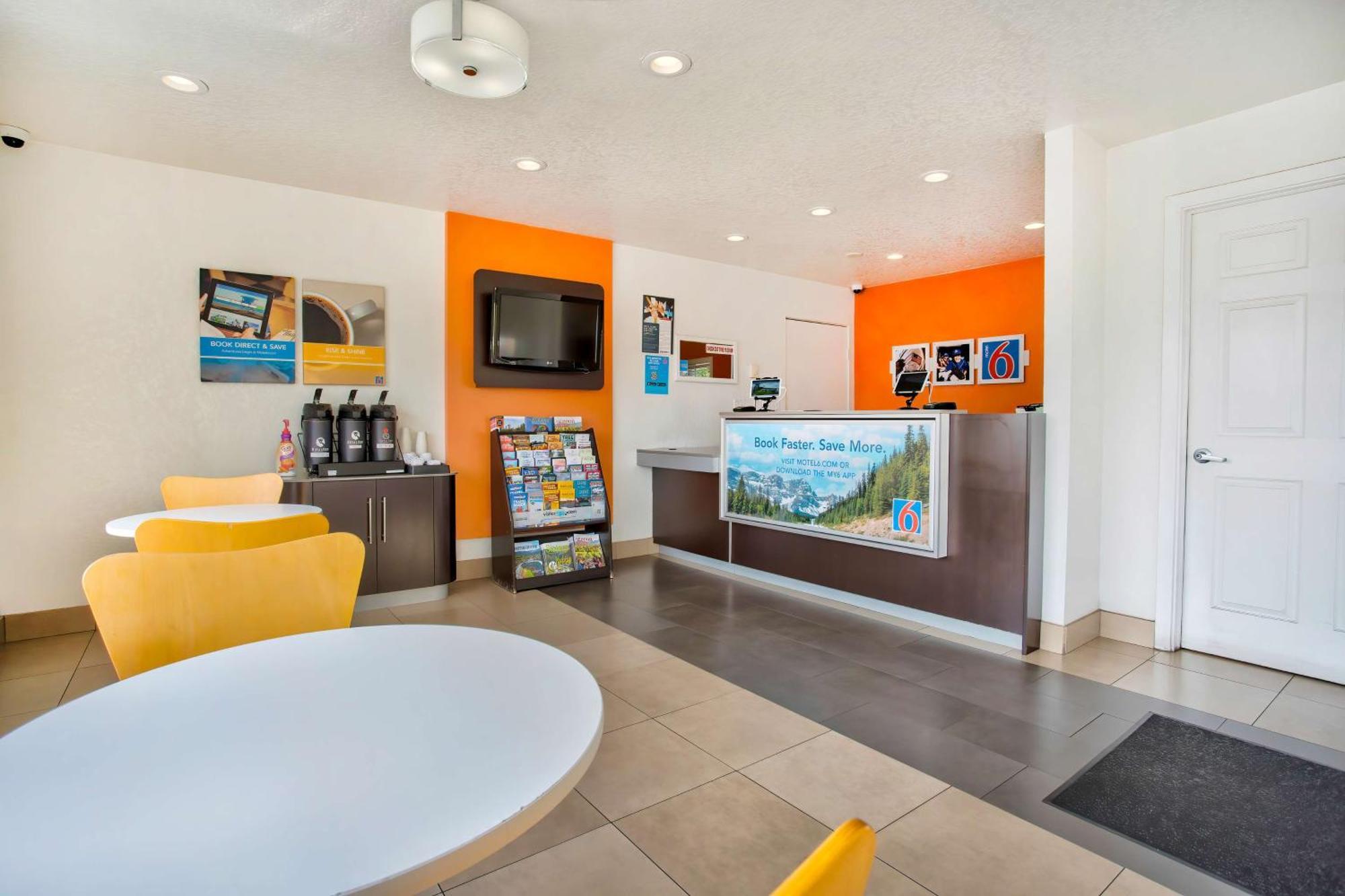 Motel 6-Salem, Or - Expo Center Dış mekan fotoğraf