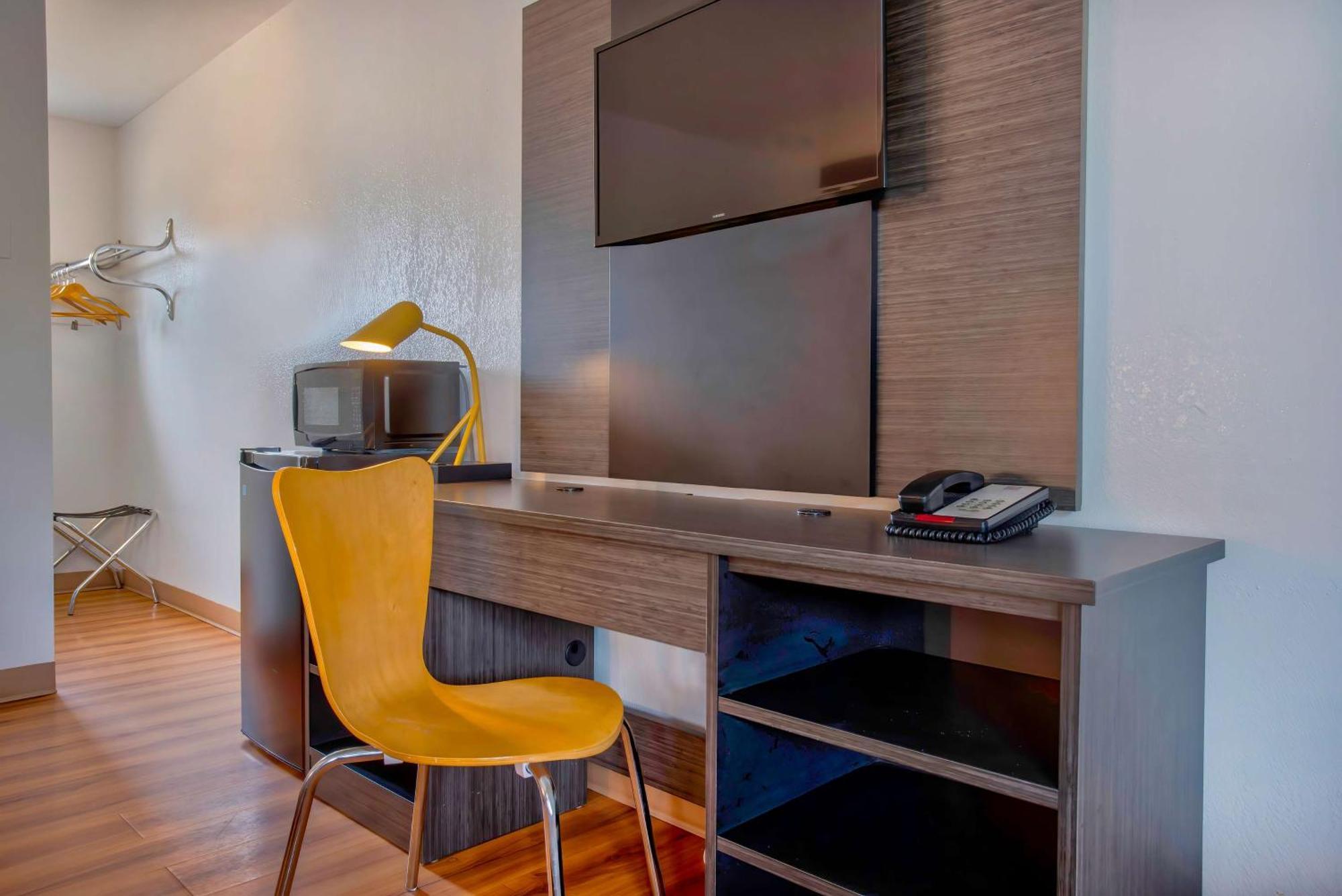 Motel 6-Salem, Or - Expo Center Dış mekan fotoğraf