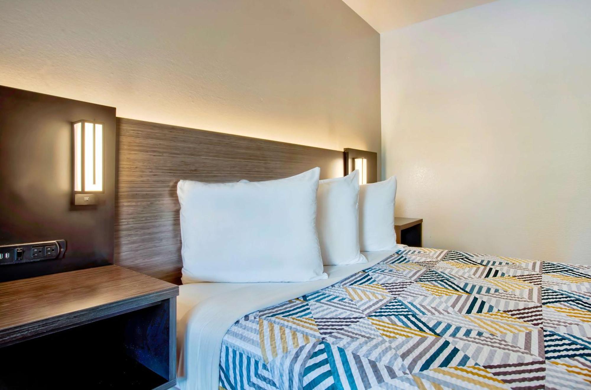 Motel 6-Salem, Or - Expo Center Dış mekan fotoğraf