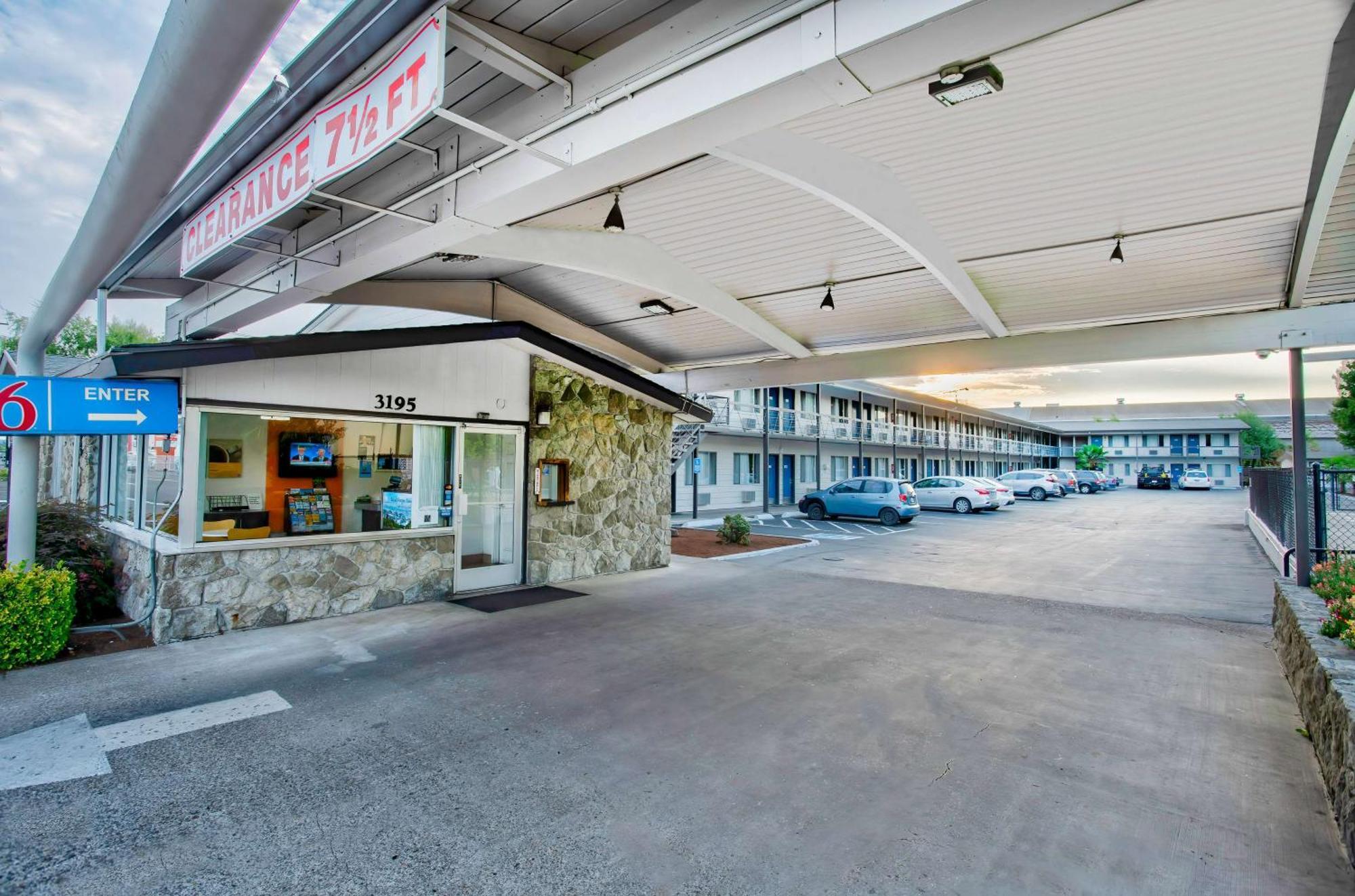 Motel 6-Salem, Or - Expo Center Dış mekan fotoğraf