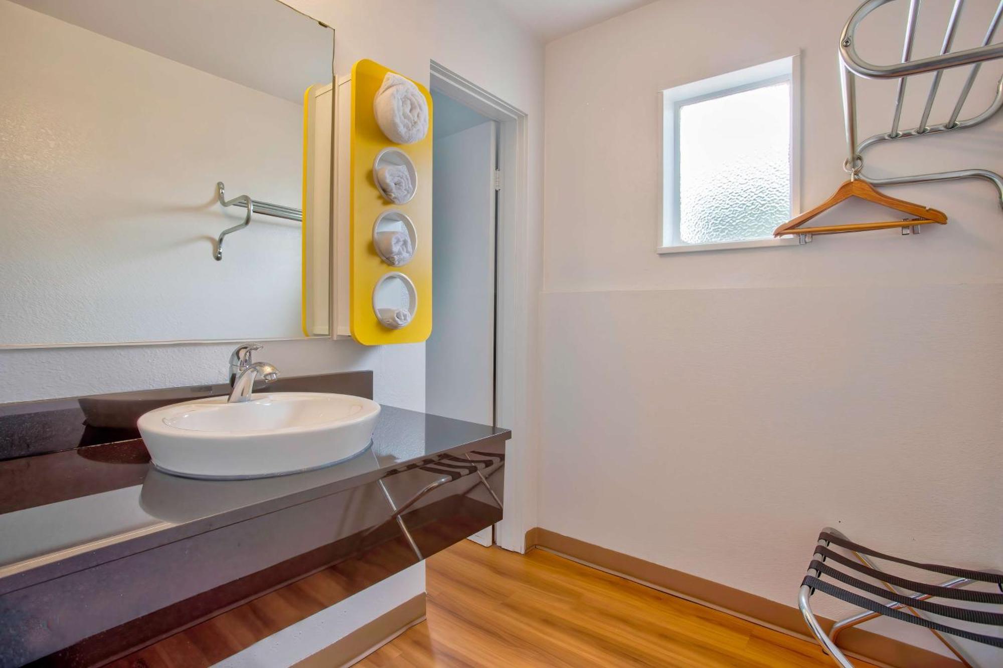 Motel 6-Salem, Or - Expo Center Dış mekan fotoğraf