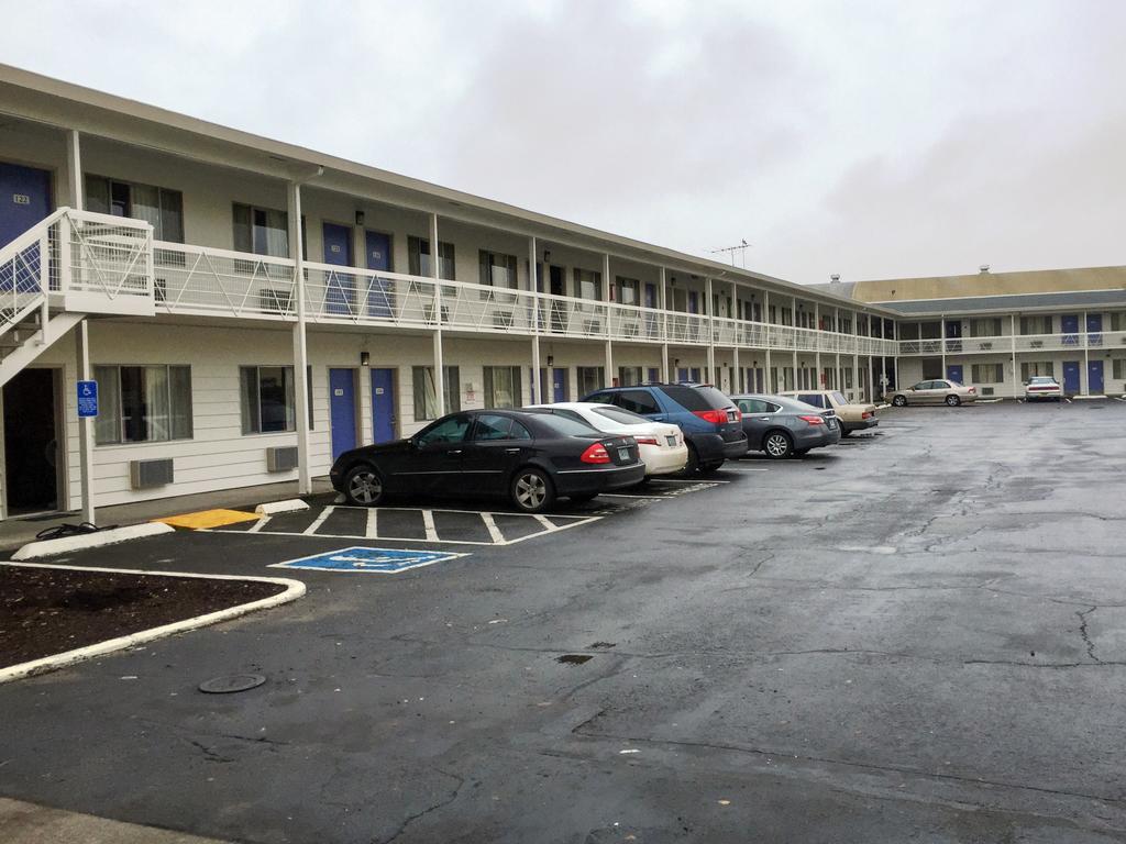 Motel 6-Salem, Or - Expo Center Dış mekan fotoğraf