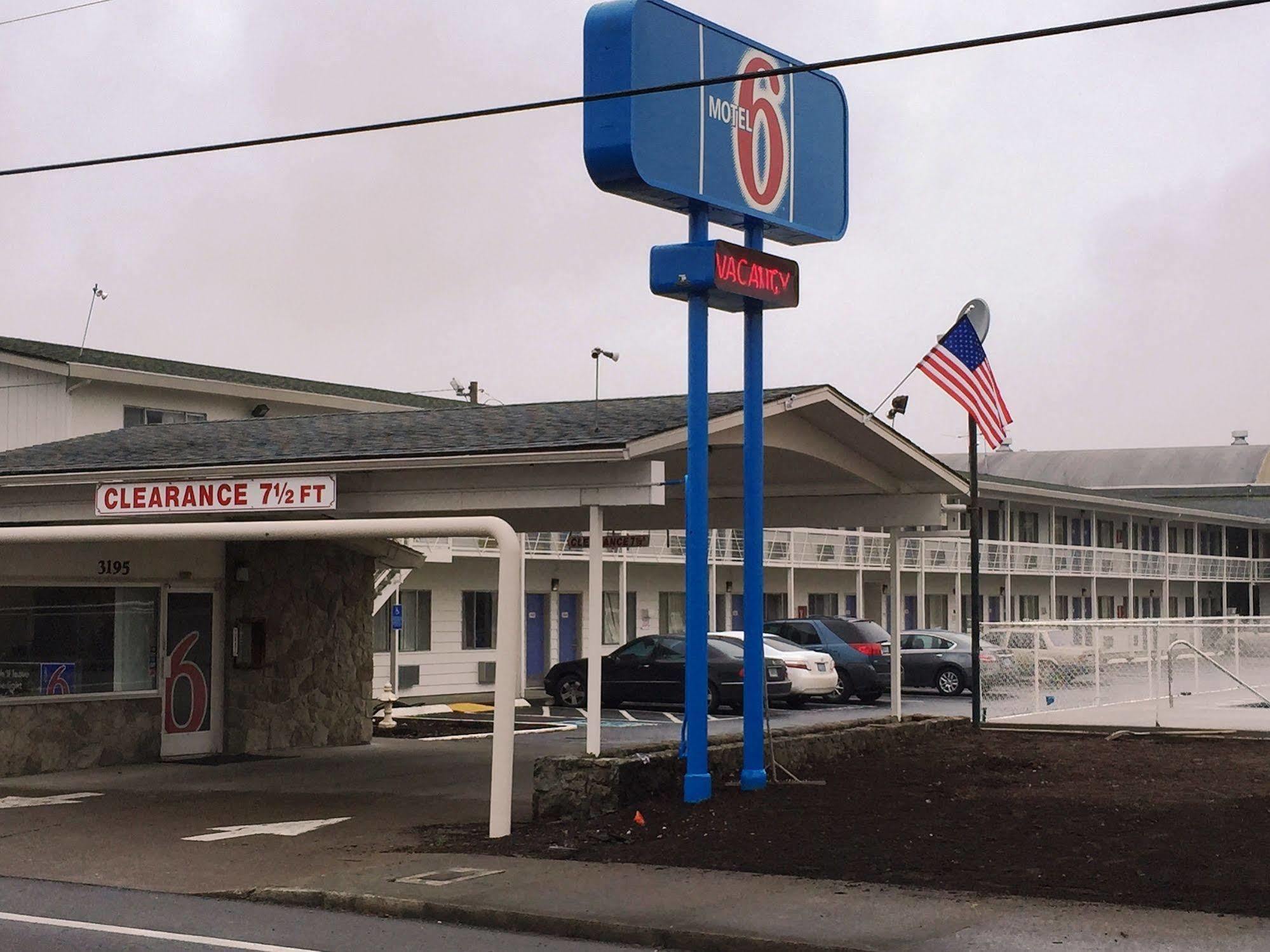 Motel 6-Salem, Or - Expo Center Dış mekan fotoğraf